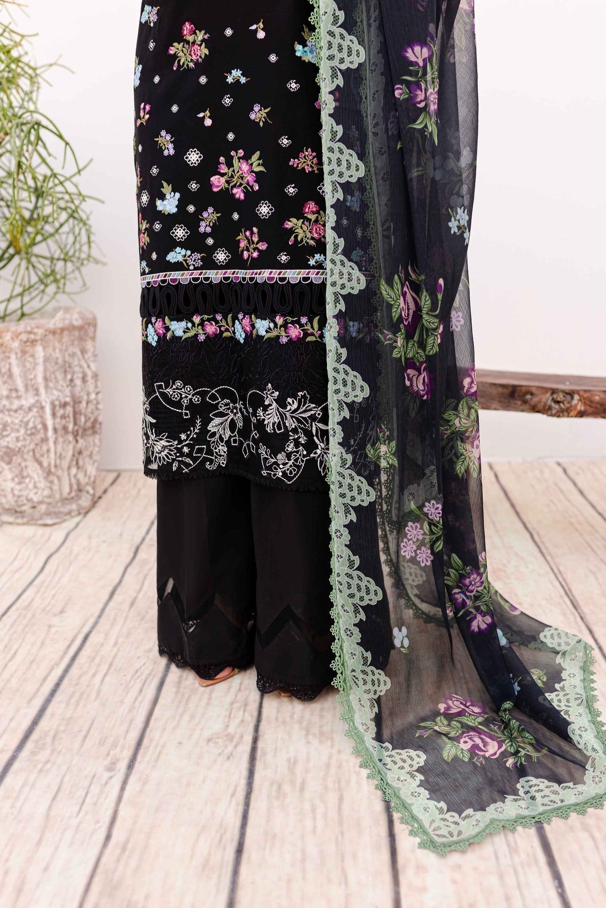 Sable Vogue | Shiree Lawn 24 | Aster - House Of Hania