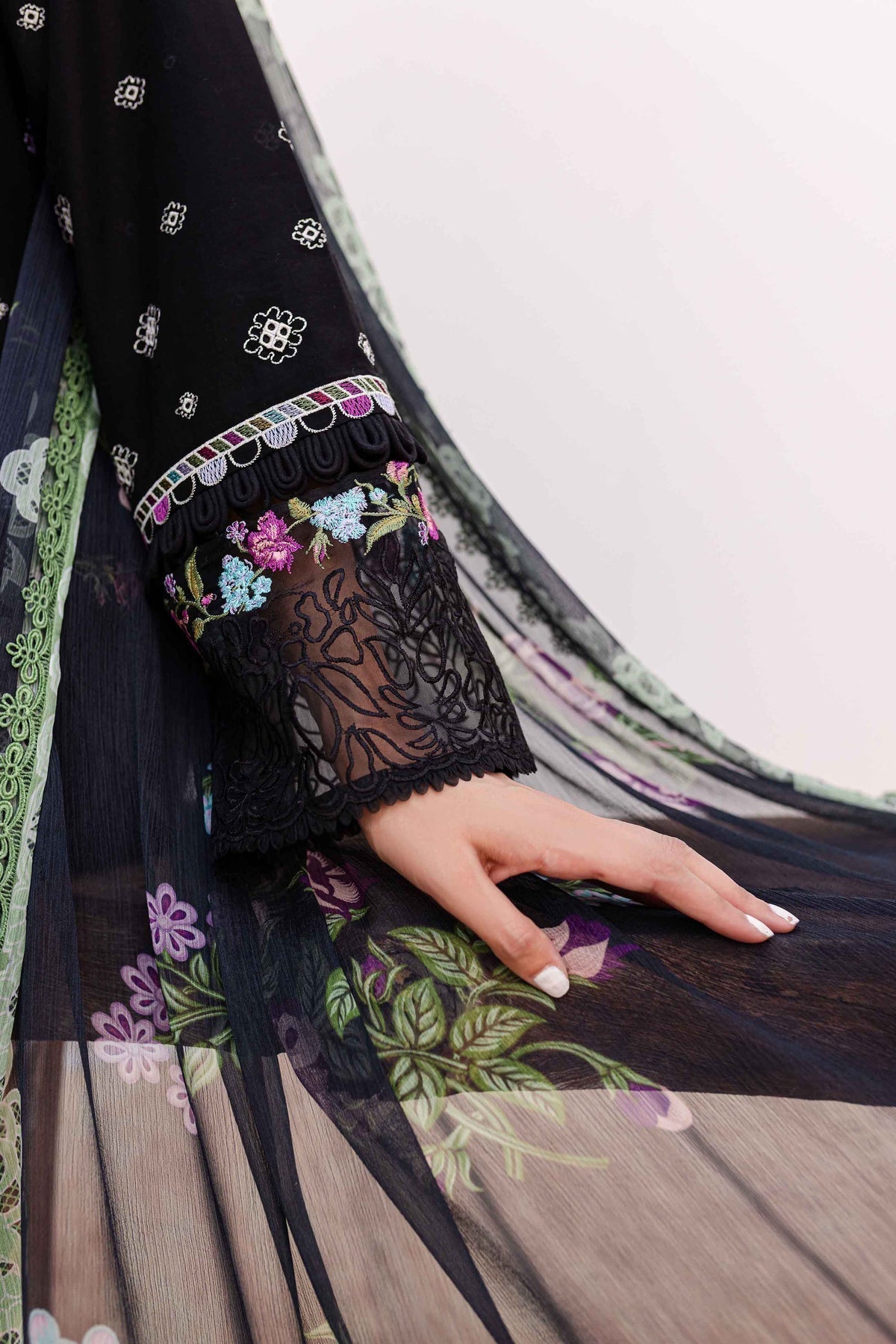 Sable Vogue | Shiree Lawn 24 | Aster - House Of Hania