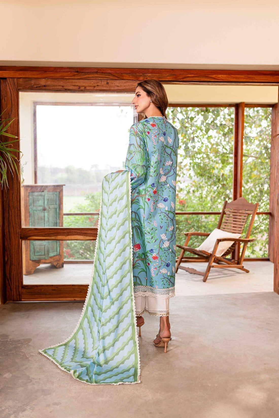 Sable Vogue | Shiree Lawn 24 | Flower Of Paradise - House Of Hania