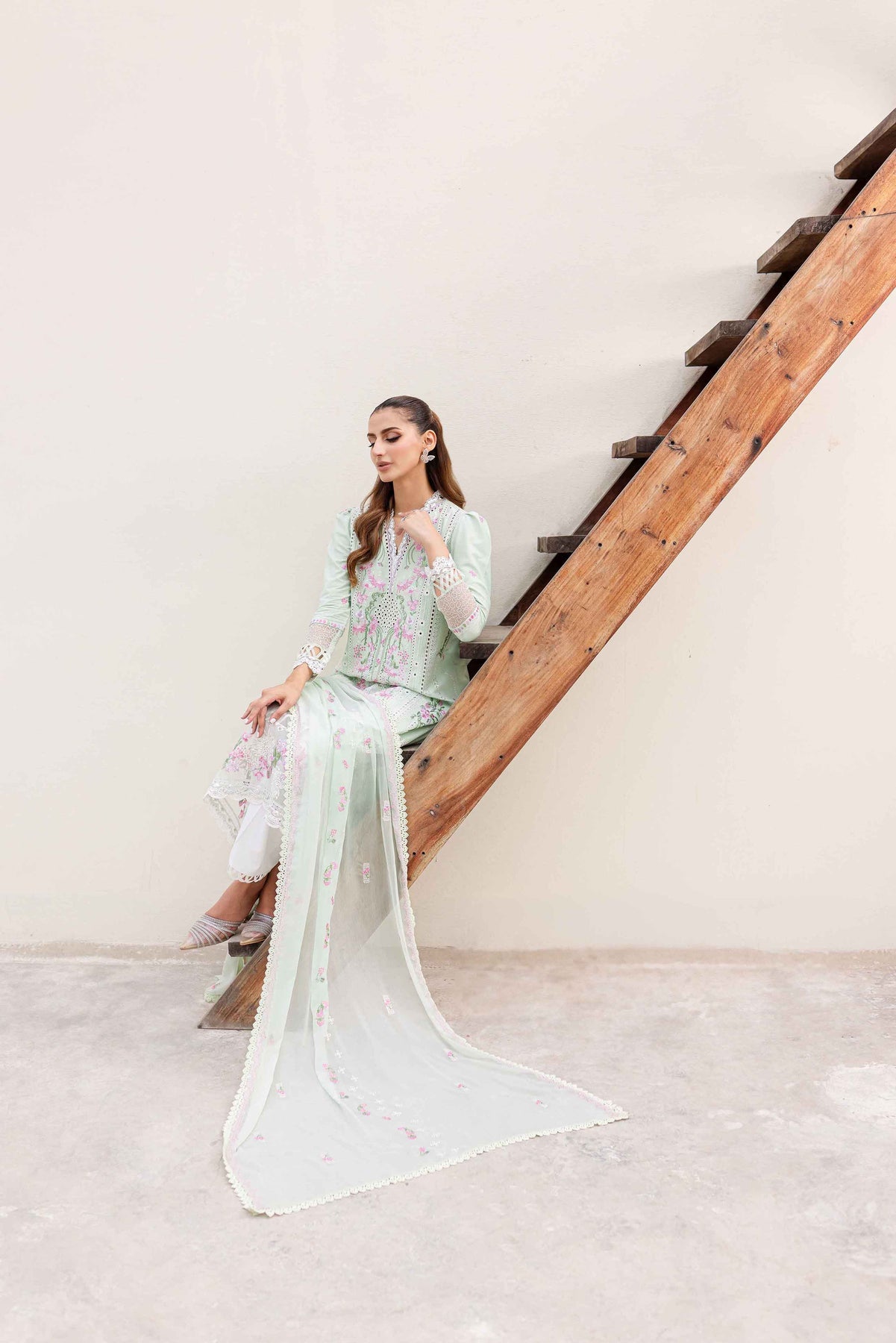 Sable Vogue | Shiree Lawn 24 | Mint Garden - House Of Hania