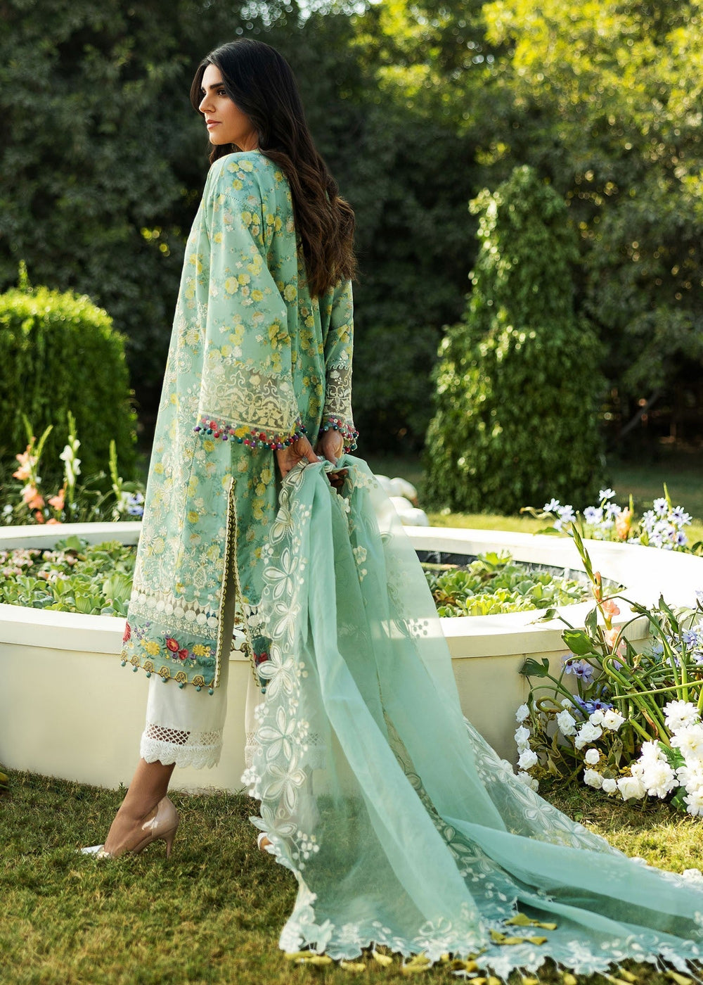 Sadaf Fawad Khan | Siraa Lawn 25 | BLOOM - B - House Of Hania