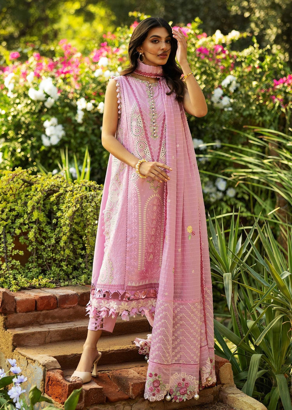 Sadaf Fawad Khan | Siraa Lawn 25 | FRENCH HEARTS - B - House Of Hania