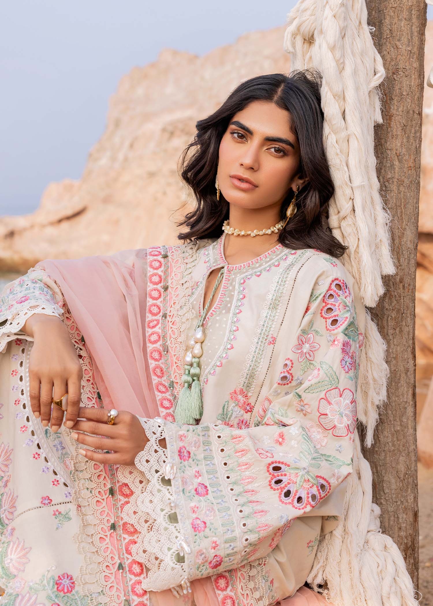 Sadaf Fawad Khan | Siraa Luxury Lawn 24| Calah (B) - House Of Hania