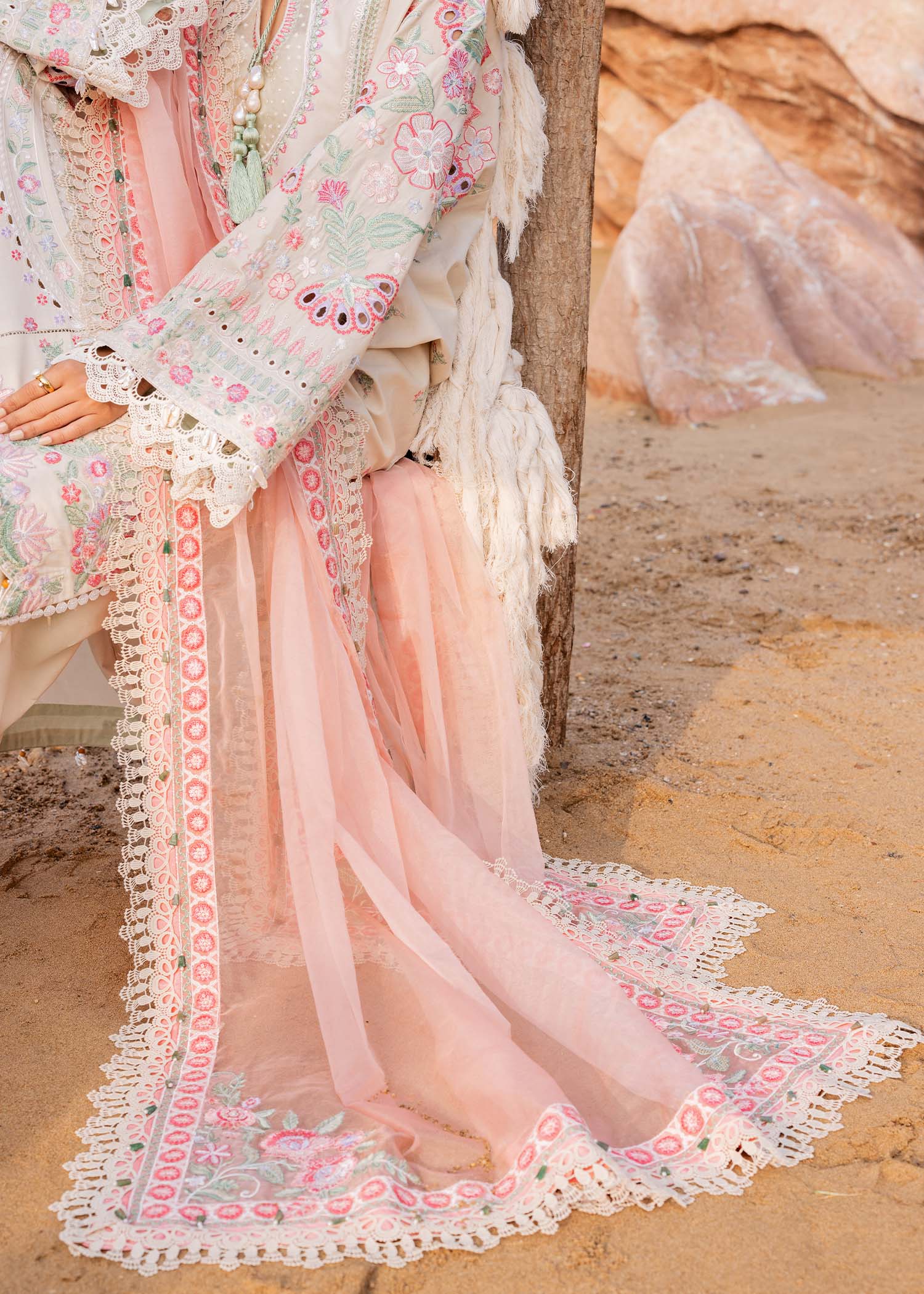Sadaf Fawad Khan | Siraa Luxury Lawn 24| Calah (B) - House Of Hania