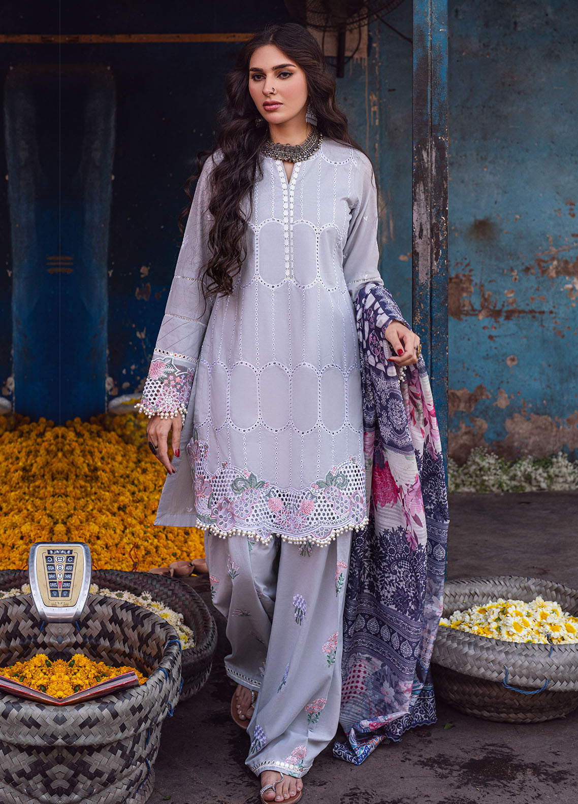 Sahane | Sahakari Chikankari Lawn Edit 24 | Dastaan - House Of Hania
