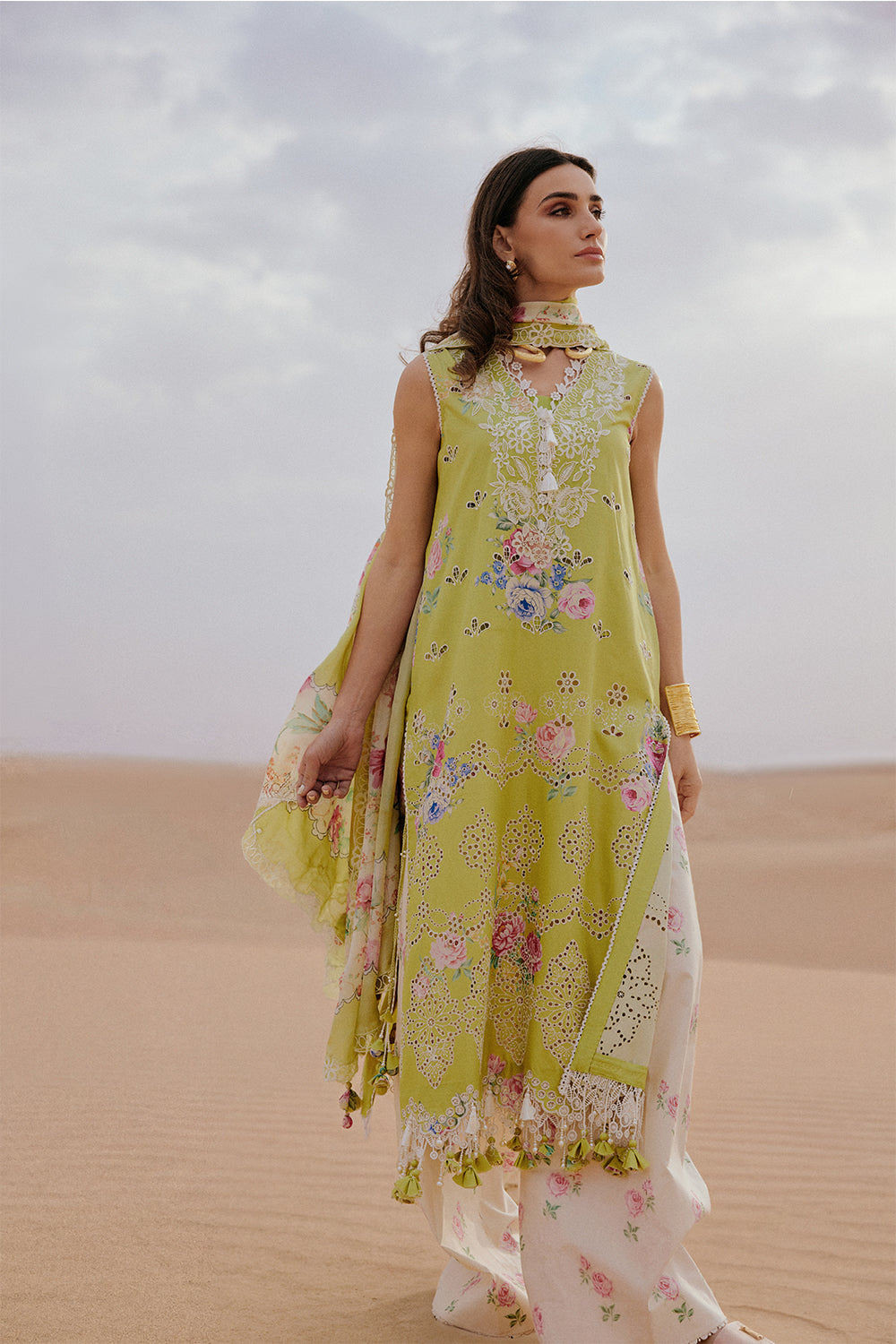 Saira Rizwan | Luxury Lawn 26 | NAVA-SRL26-08 - House Of Hania