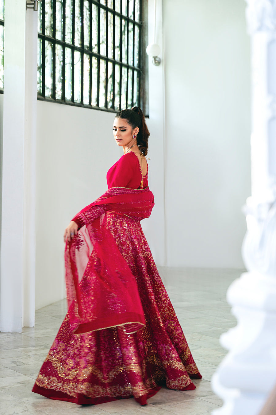 Saira Rizwan | Naqsh Festive 2024 | SRN24-04 SHARMAS - House Of Hania