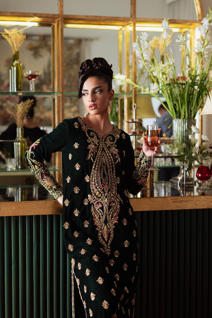 Saira Rizwan | Velvet Pret 25 | EMERA-SRVP25-10 - House Of Hania