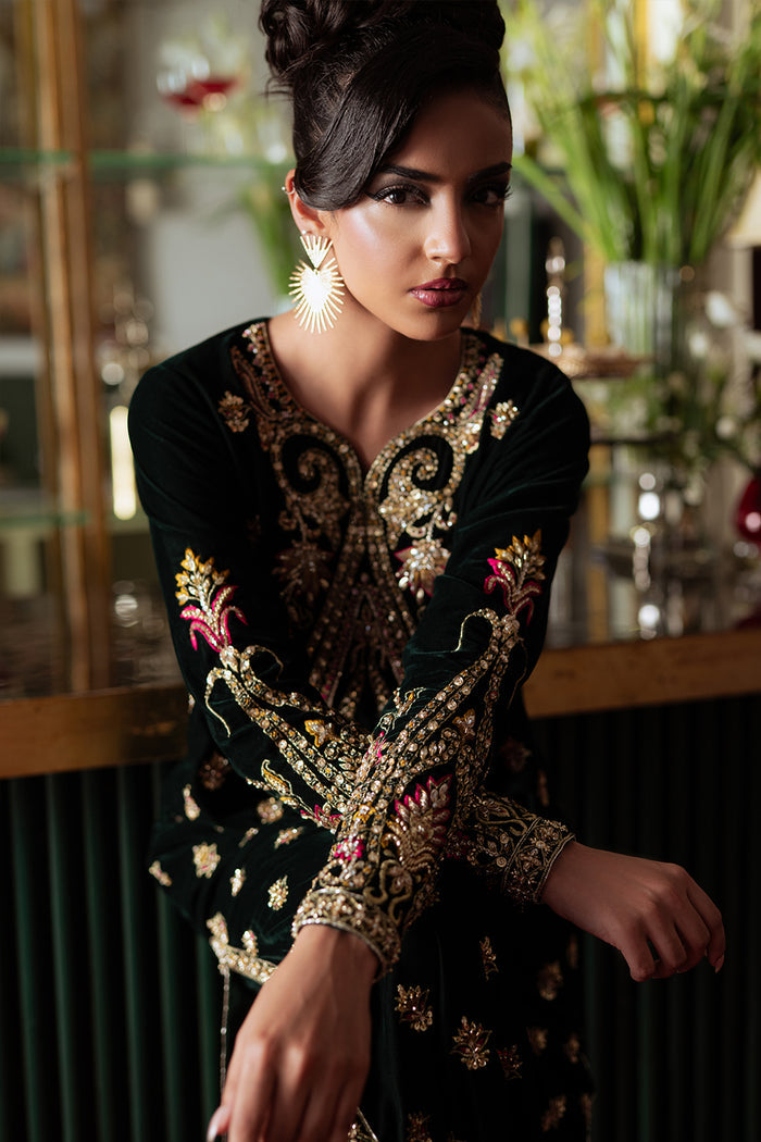 Saira Rizwan | Velvet Pret 25 | EMERA-SRVP25-10 - House Of Hania