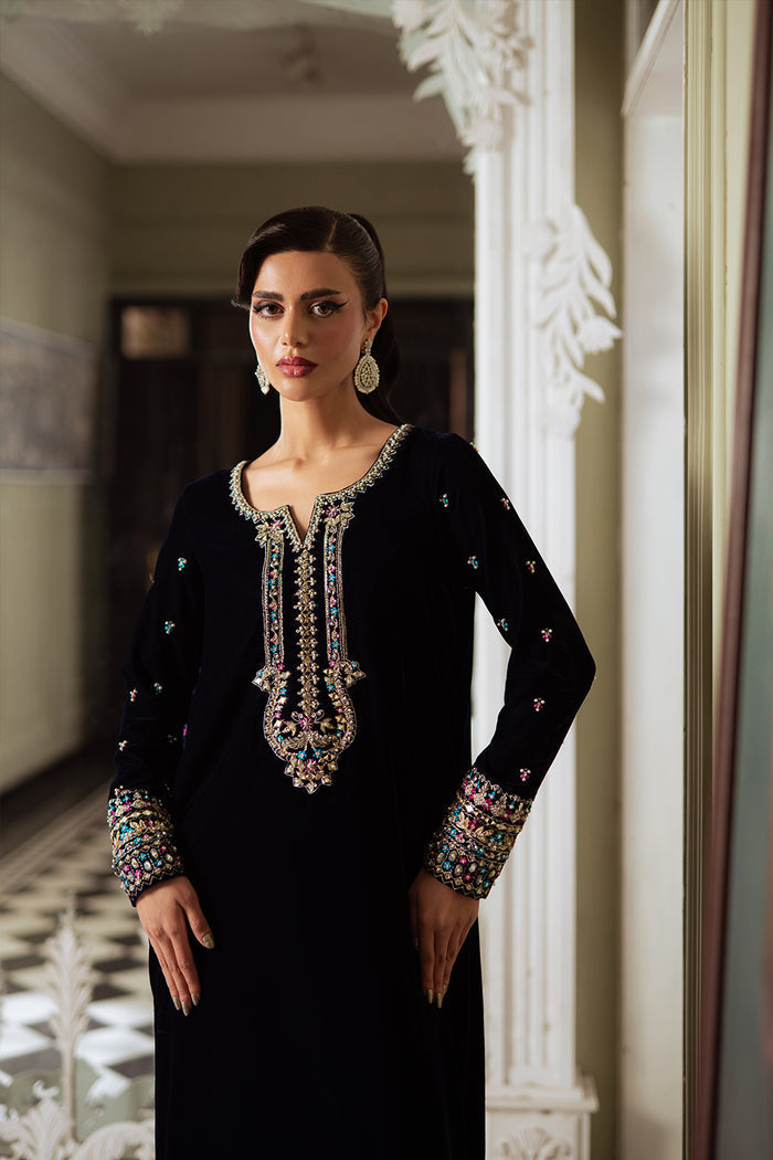 Saira Rizwan | Velvet Pret 25 | ZEHRA-SRVP25-01 - House Of Hania