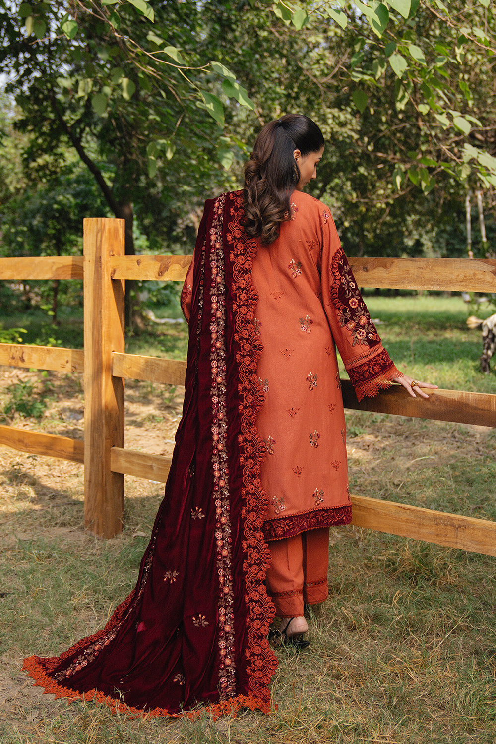 Saira Rizwan | Winter 2024 | CIRO-SRW24-10 - House Of Hania