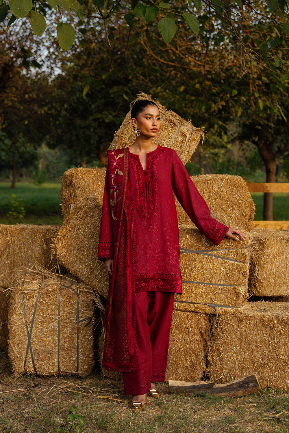 Saira Rizwan | Winter 2024 | ESPER-SRW24-05 - House Of Hania