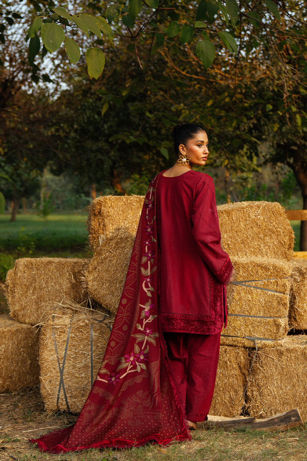 Saira Rizwan | Winter 2024 | ESPER-SRW24-05 - House Of Hania