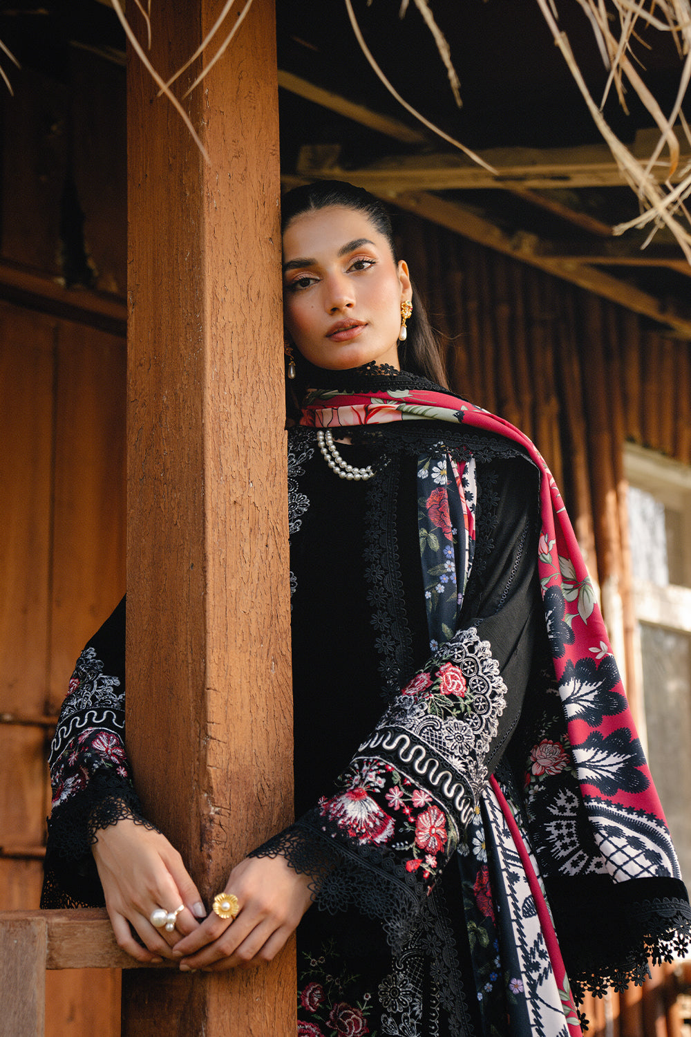 Saira Rizwan | Winter 2024 | REVNA-SRW24-08 - House Of Hania
