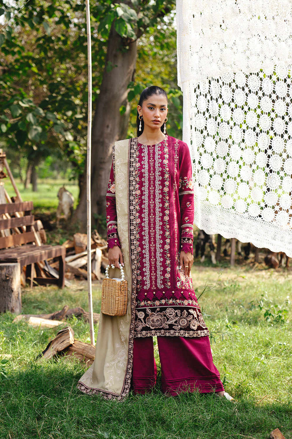 Saira Rizwan | Winter 2024 | SANSA-SRW24-09 - House Of Hania