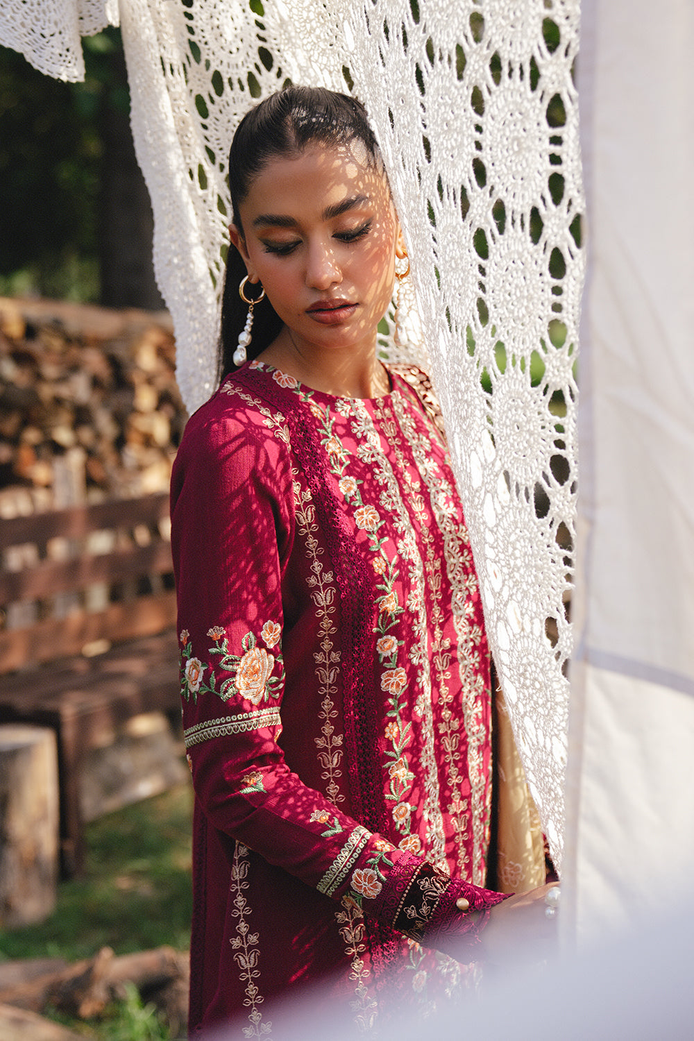 Saira Rizwan | Winter 2024 | SANSA-SRW24-09 - House Of Hania