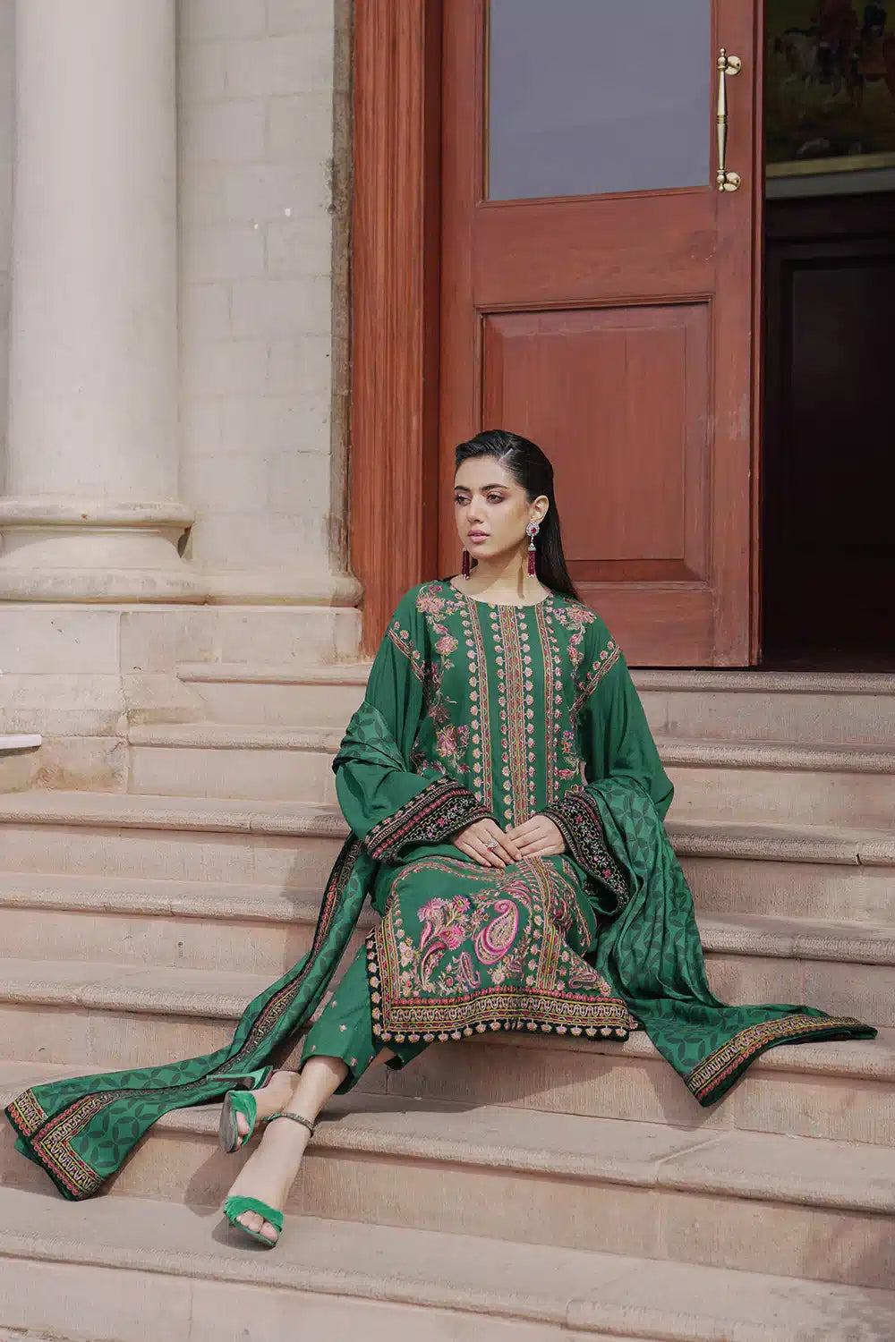 Saira Rizwan | Winter 23 | ISMAT SR-01 - House Of Hania