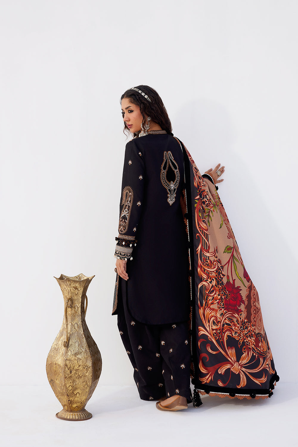 Saira Rizwan | Winter Khaddar 25 | MAHTAAB-SRW25-01 - House Of Hania