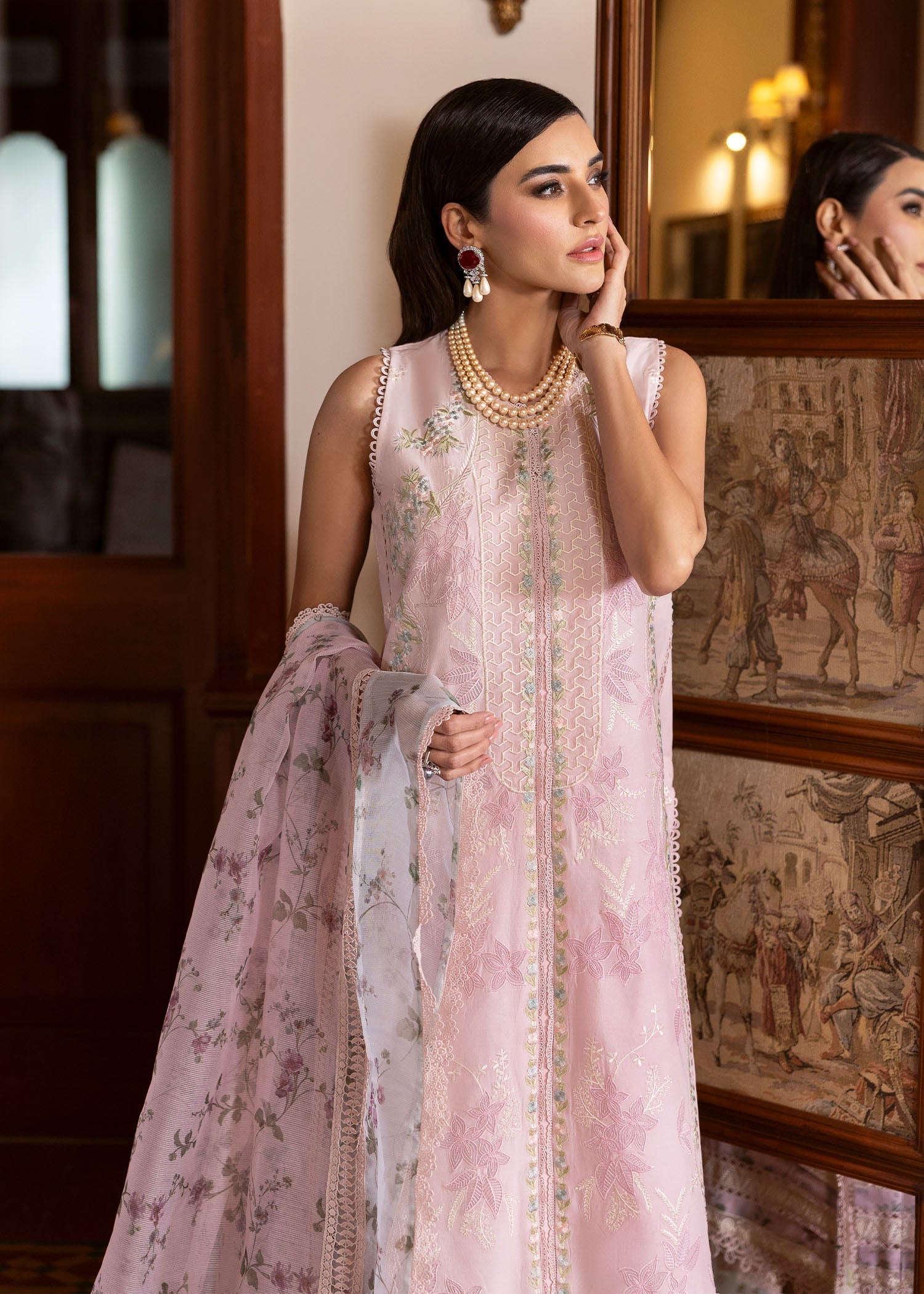 Saira Shakira | Bloom Lawn 25 | CHLOE 3-A - House Of Hania