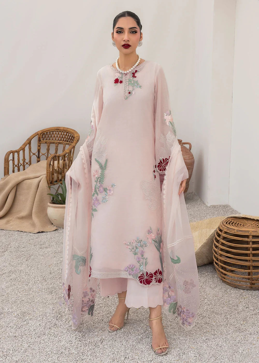 Saira Shakira | Rosea Casual Pret 25 | Petaline - House Of Hania