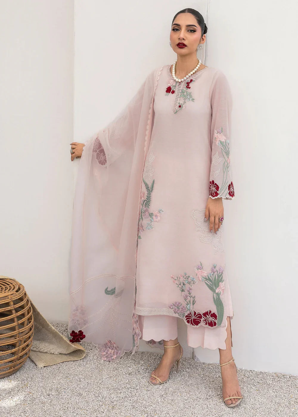 Saira Shakira | Rosea Casual Pret 25 | Petaline - House Of Hania