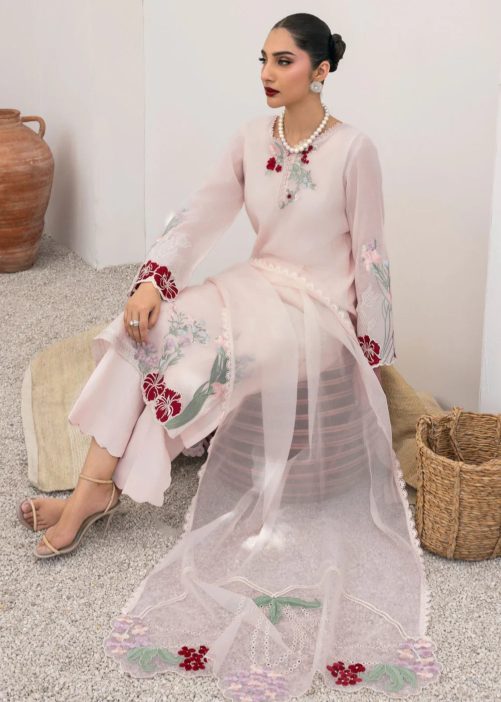 Saira Shakira | Rosea Casual Pret 25 | Petaline - House Of Hania