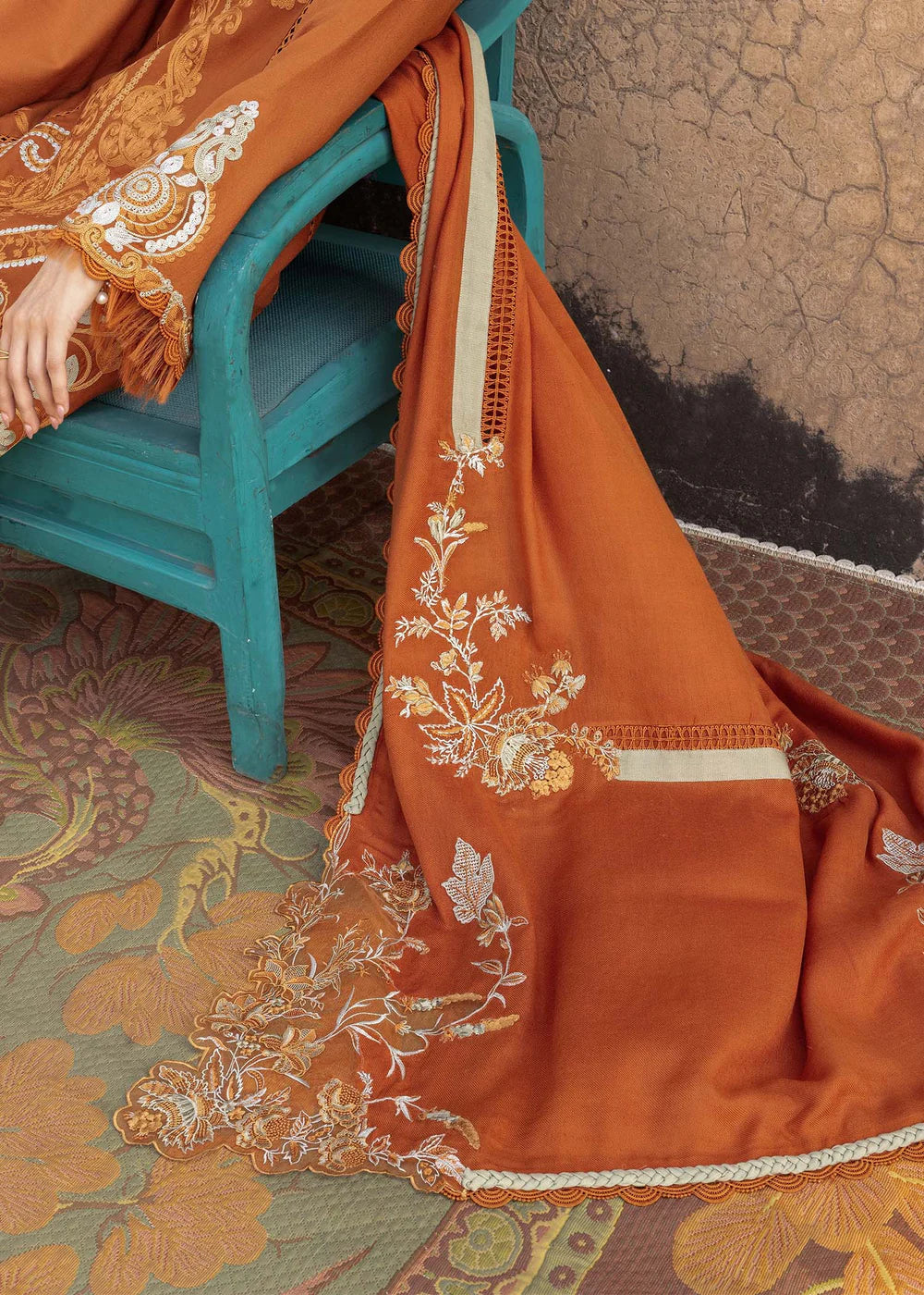 Saira Shakira | Winter 25 | AFSANEH 5-B - House Of Hania