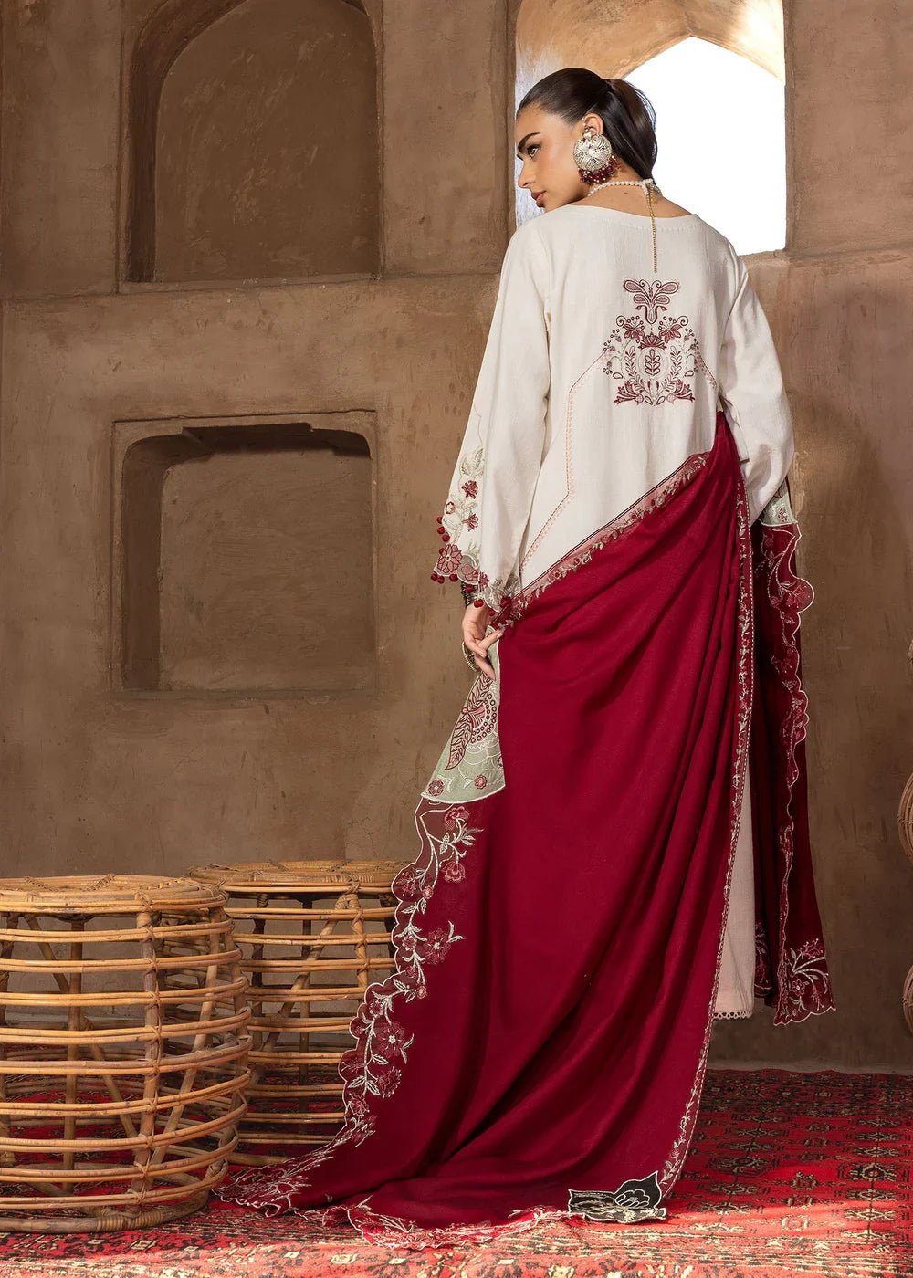 Saira Shakira | Winter 25 | CYRA 6-B - House Of Hania