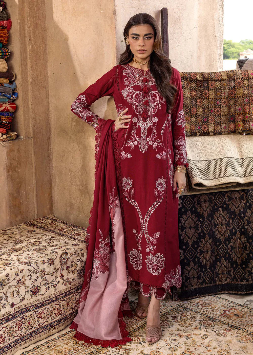 Saira Shakira | Winter 25 | FRIYA 2-A - House Of Hania