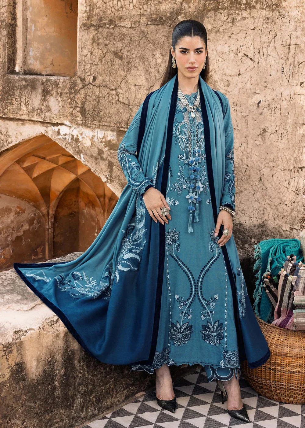 Saira Shakira | Winter 25 | FRIYA 2-B - House Of Hania