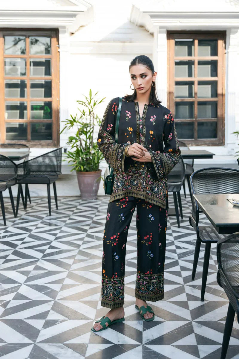 Saira rizwan | VIEVA | SOMBER SRV-24-01 - House Of Hania