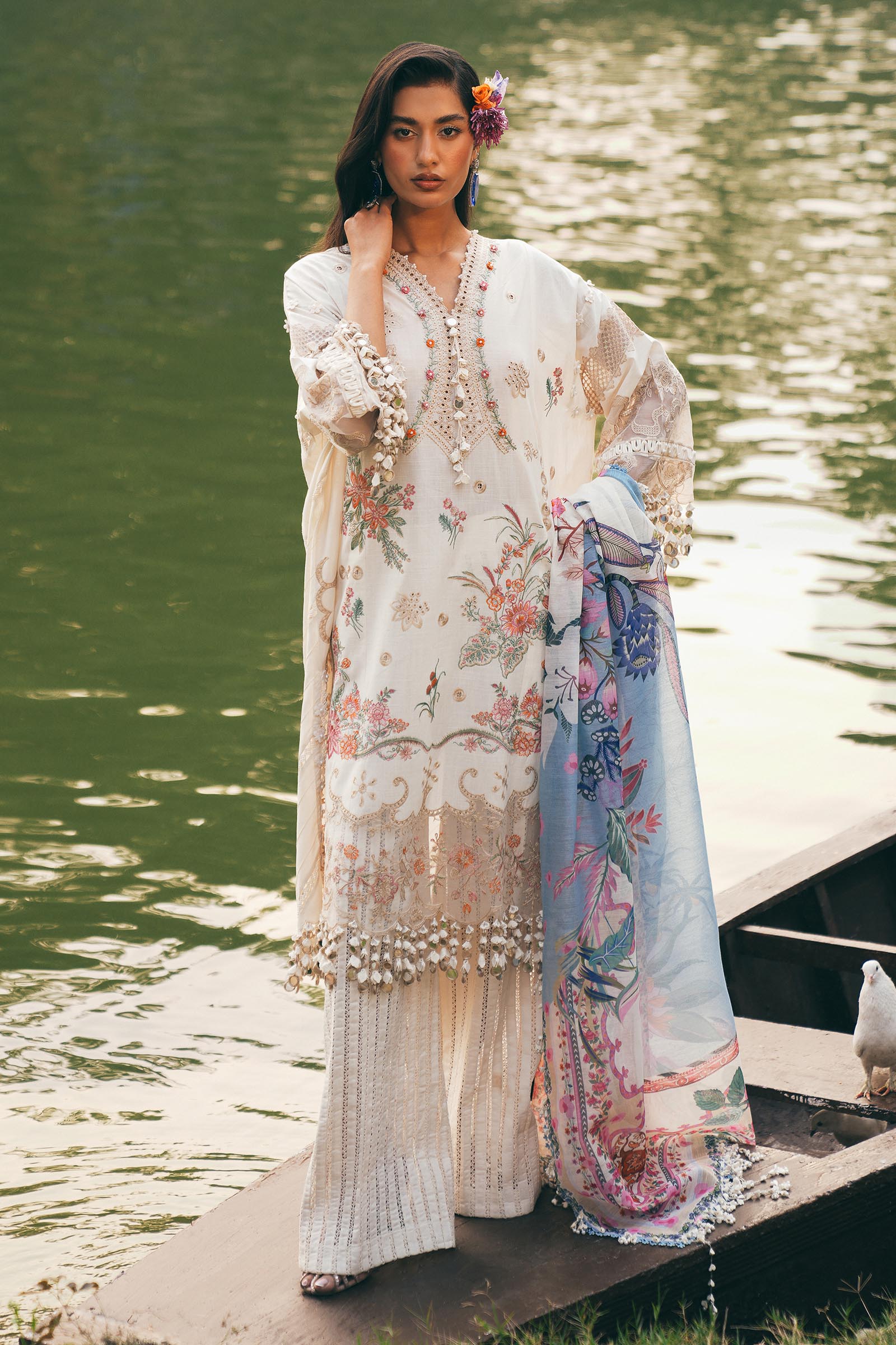 Sana Safinaz | Luxury Lawn 25 | 251-010B-3DI - House Of Hania