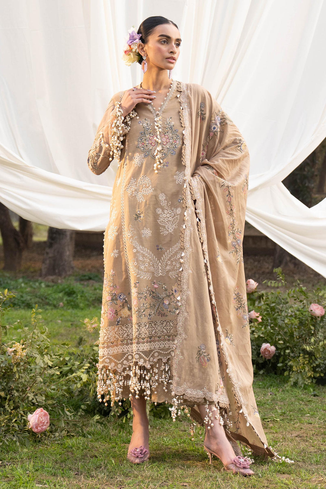 Sana Safinaz | Luxury Lawn 25 | L251-006A-3CH - House Of Hania