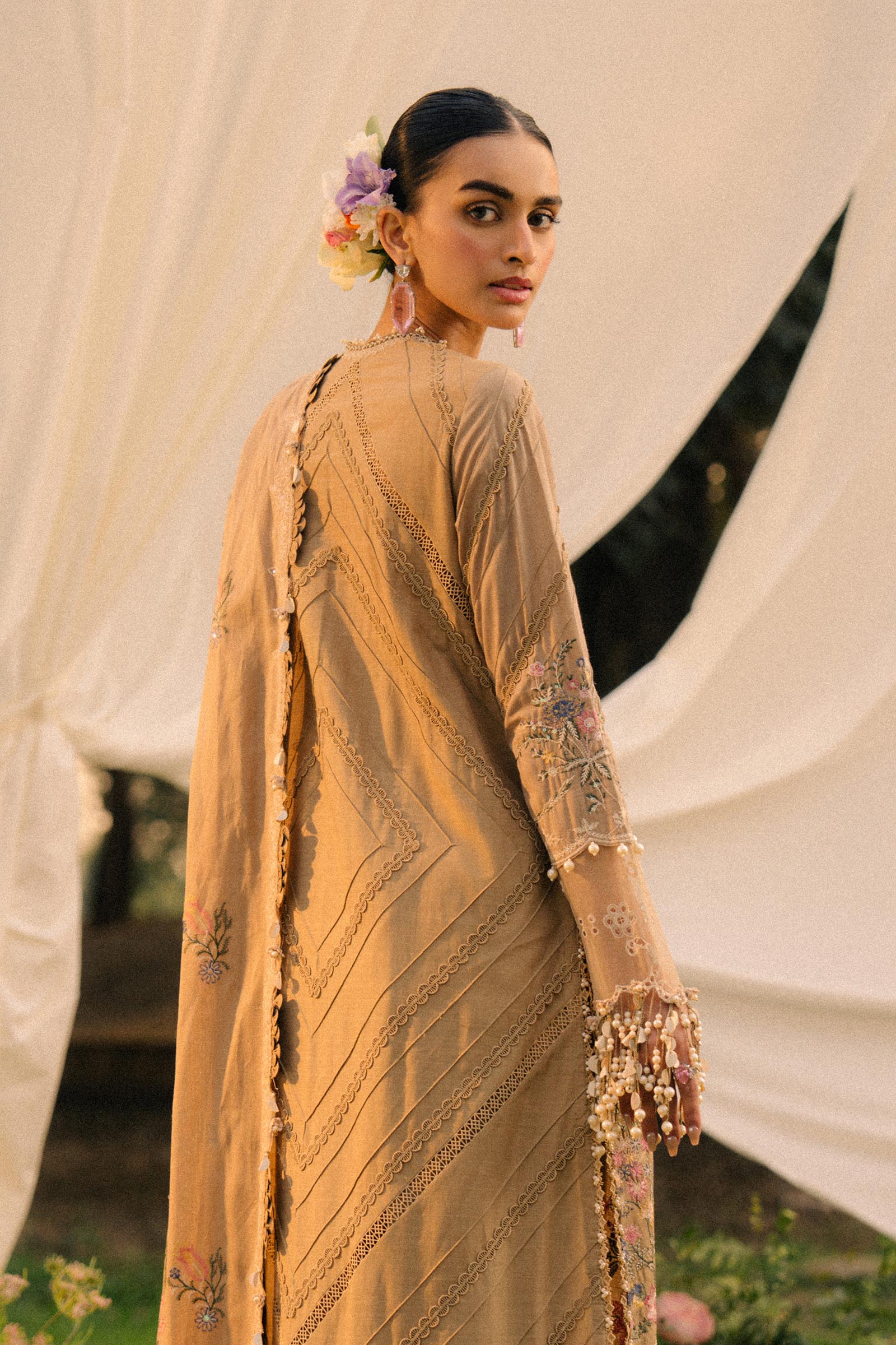 Sana Safinaz | Luxury Lawn 25 | L251-006A-3CH - House Of Hania