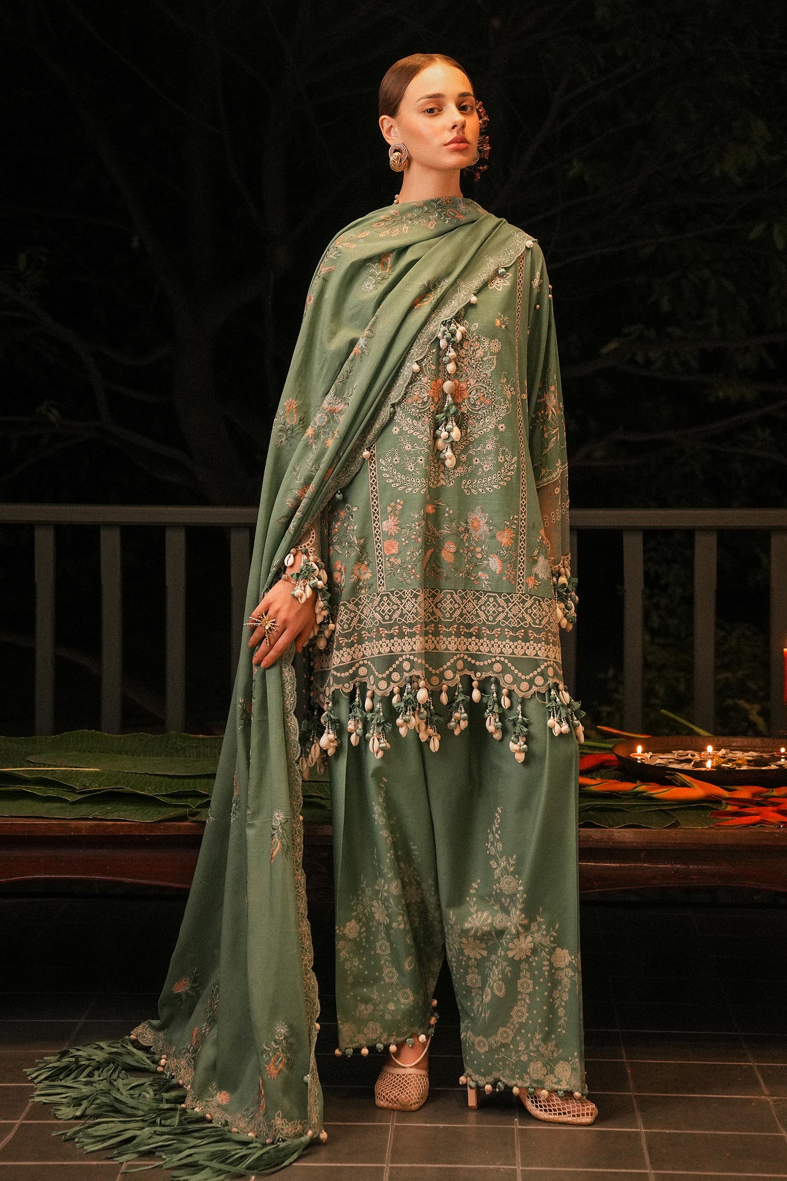 Sana Safinaz | Luxury Lawn 25 | L251-006B-3CH - House Of Hania