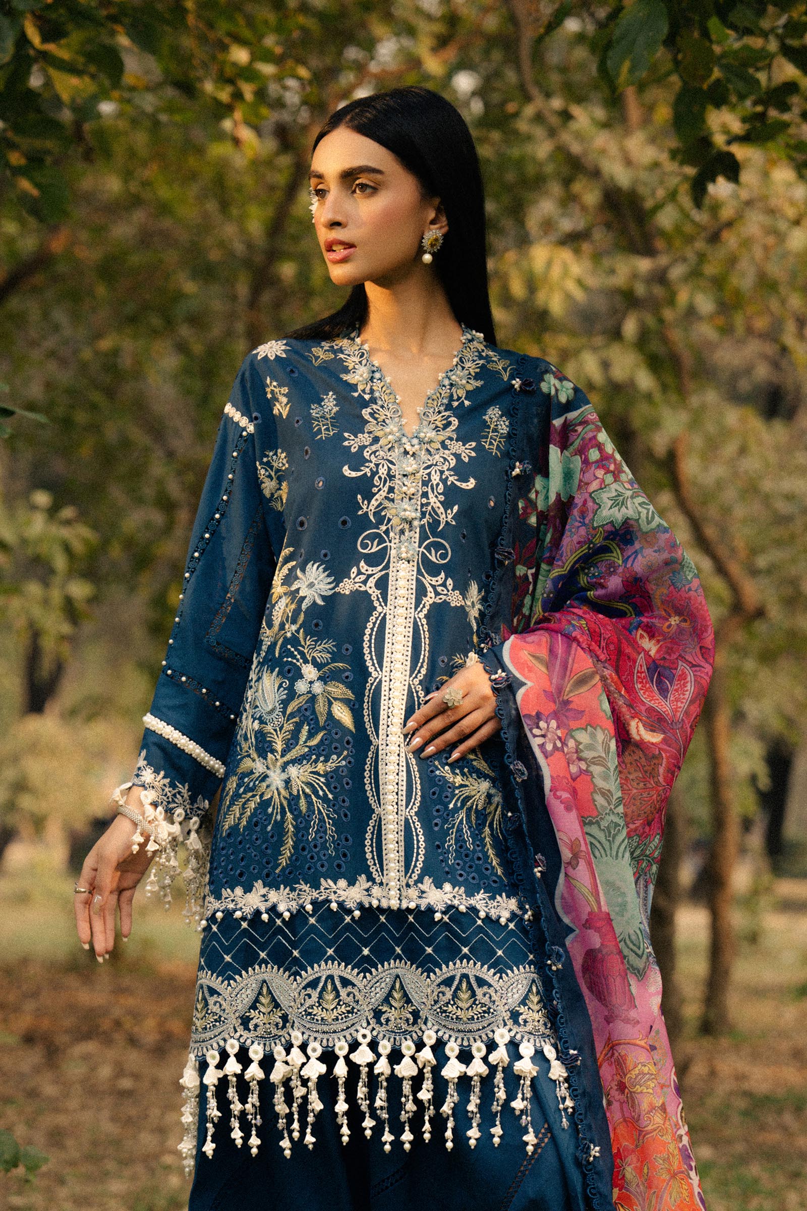 Sana Safinaz | Luxury Lawn 25 | L251-009B-3DI - House Of Hania