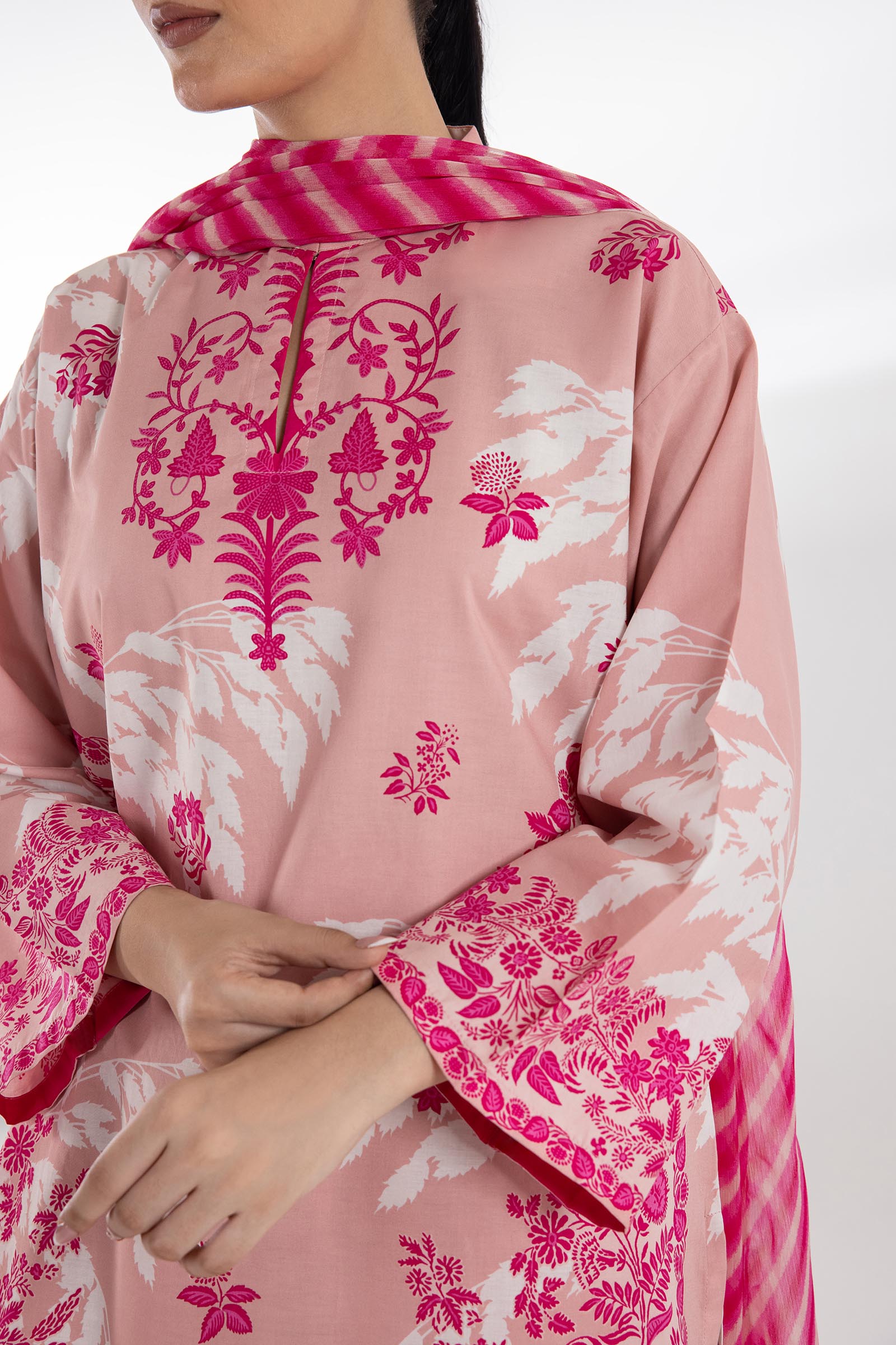 Sana Safinaz | Luxury Pret | Luxury Lawn Suit SC26MHY303AP3 - House Of Hania