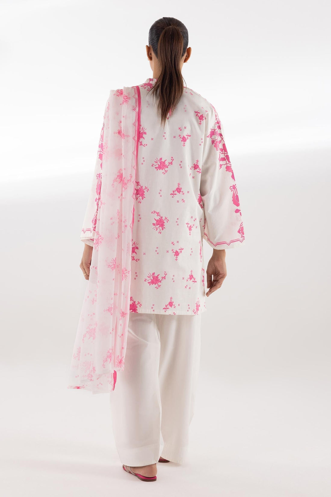 Sana Safinaz | Luxury Pret | Luxury Lawn Suit SC26MHY304AP3 - House Of Hania