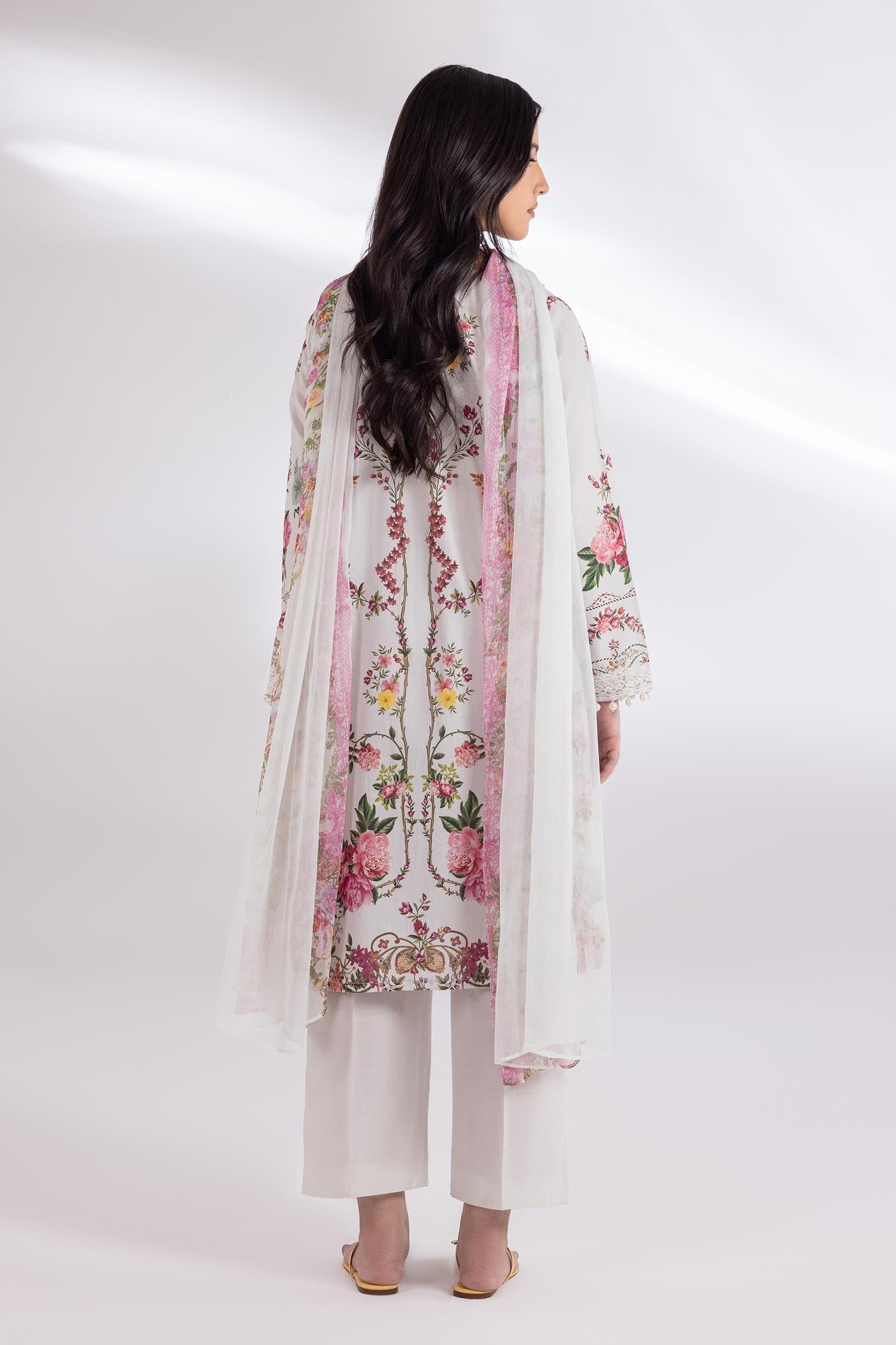 Sana Safinaz | Luxury Pret | Luxury Lawn Suit SC26MUZ126AP3 - House Of Hania