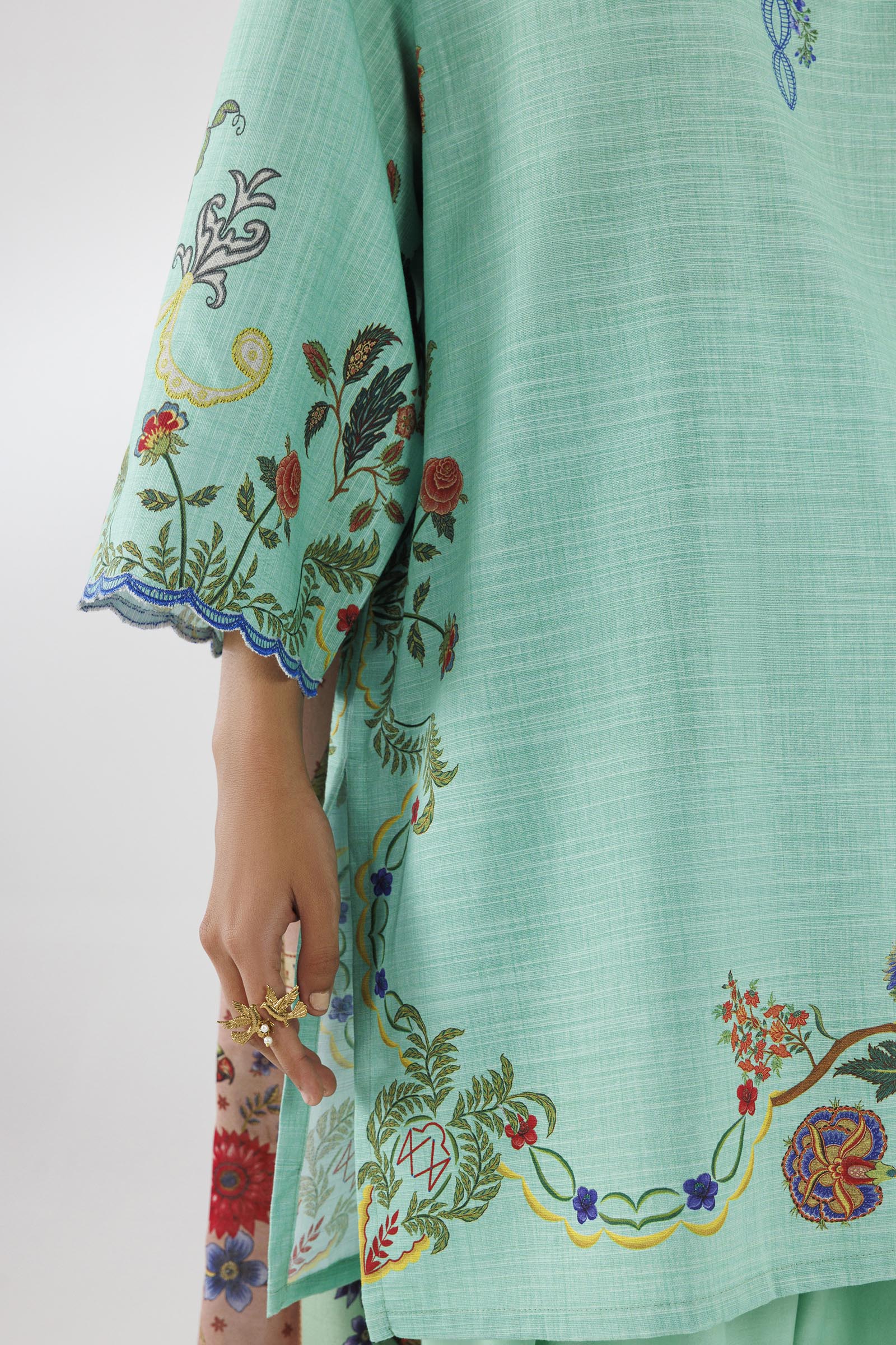 Sana Safinaz | Luxury Pret | Muzlin Khaddar Suit FW25MUZ004BP3 - House Of Hania