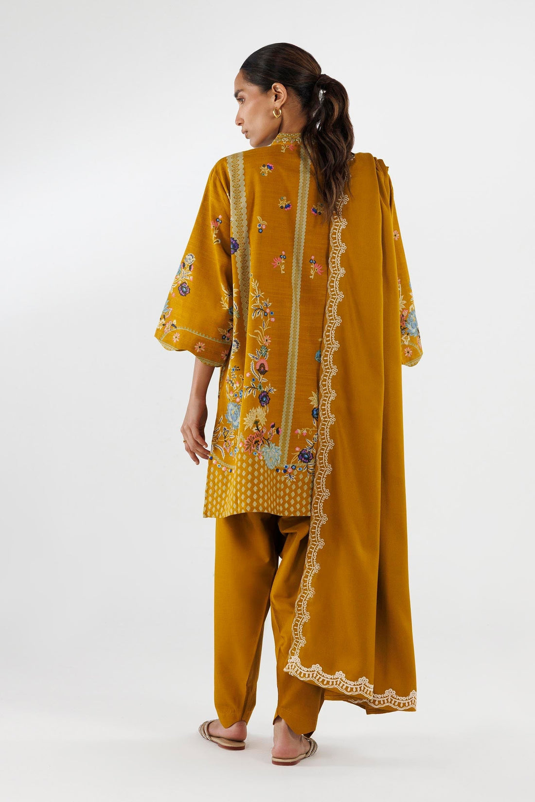 Sana Safinaz | Luxury Pret | Muzlin Khaddar Suit FW25MUZ007BP3 - House Of Hania