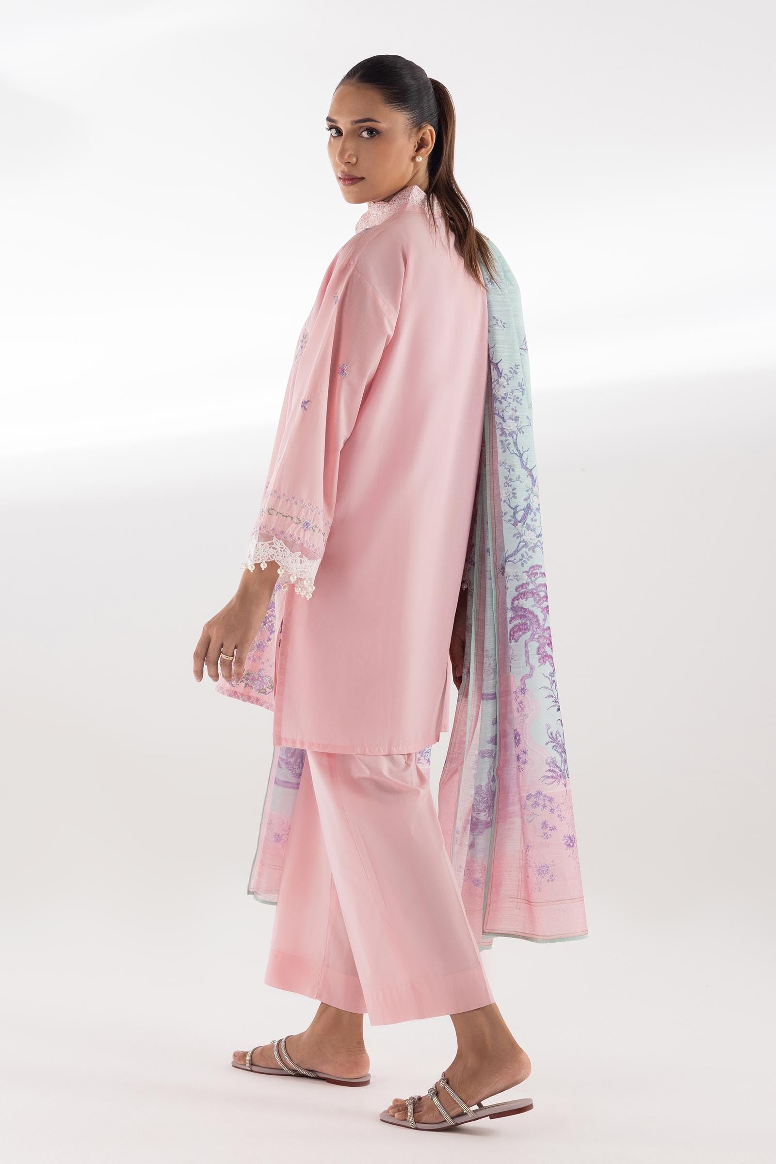 Sana Safinaz | Luxury Pret | Muzlin Lawn Suit SC26MUZ112BP3 - House Of Hania