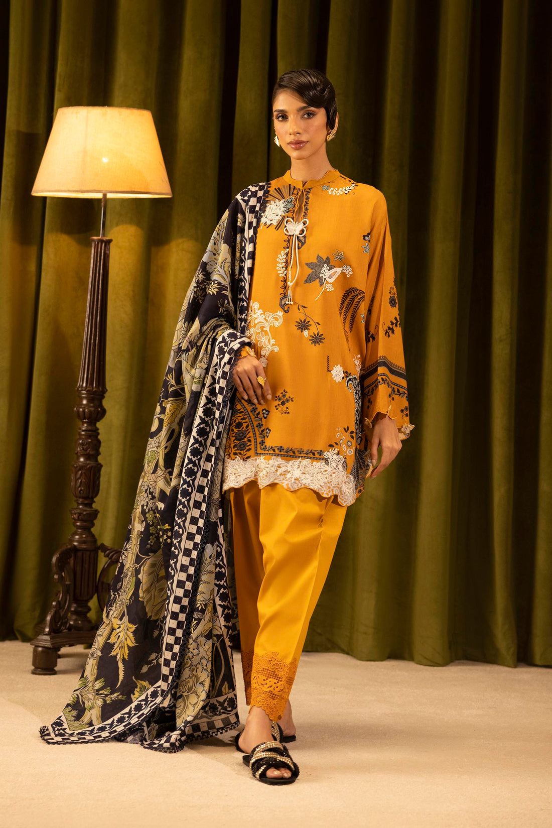 Sana Safinaz | Muzlin Winter 25 | 020A - House Of Hania
