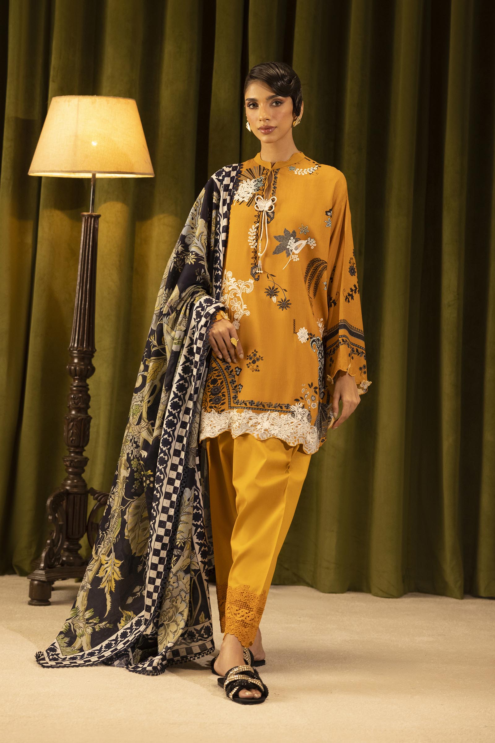 Sana Safinaz | Muzlin Winter 25 | 020A - House Of Hania