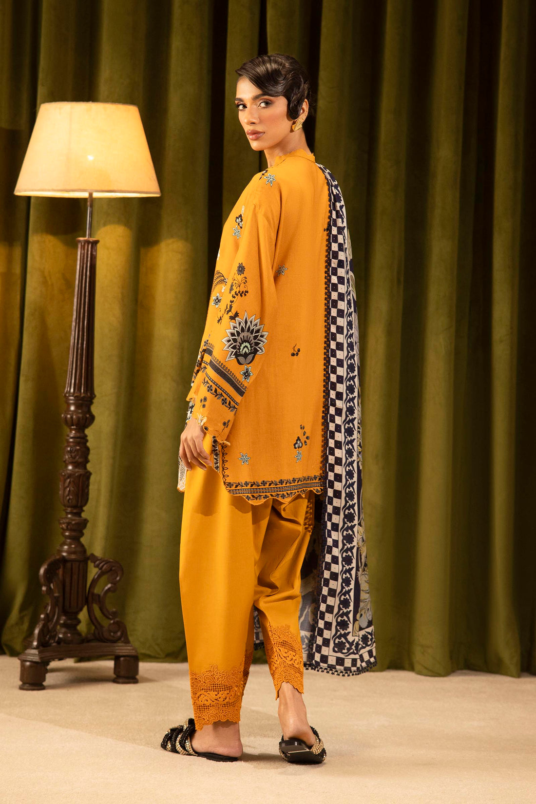 Sana Safinaz | Muzlin Winter 25 | 020A - House Of Hania