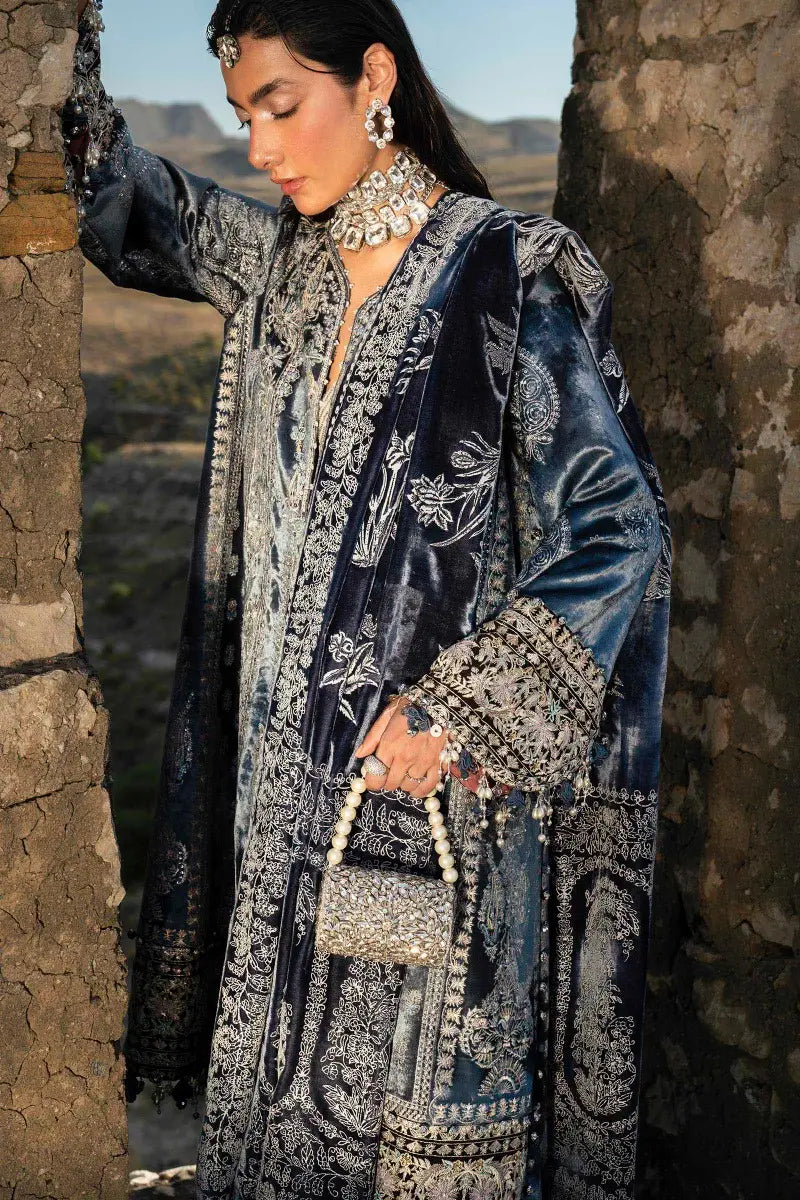Sana Safinaz | Winter Luxury 23 | V231-005-CP - House Of Hania