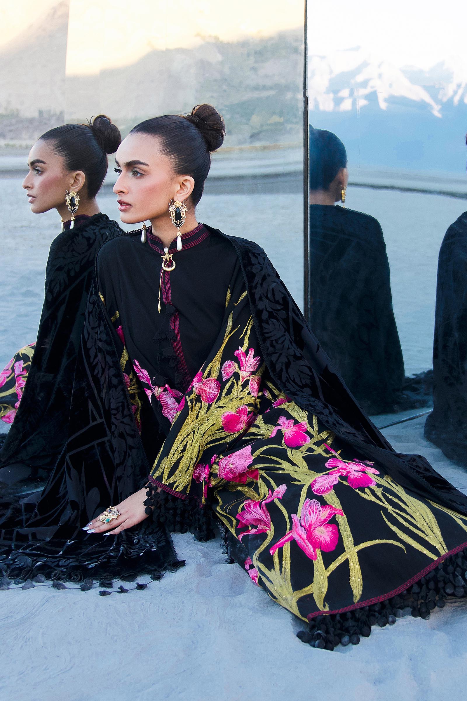 Sana Safinaz | Winter Shawl 24 | S241-003A-3CP - House Of Hania