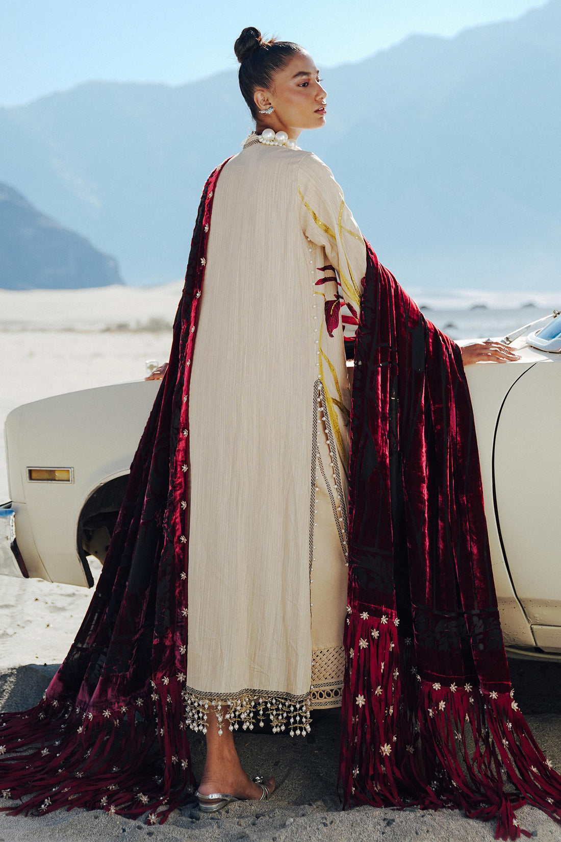 Sana Safinaz | Winter Shawl 24 | S241-003B-3CP - House Of Hania