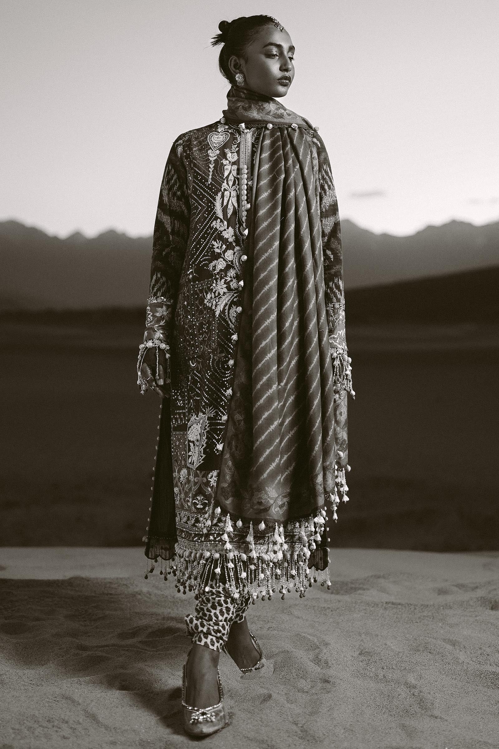 Sana Safinaz | Winter Shawl 24 | S241-007A-3CP - House Of Hania