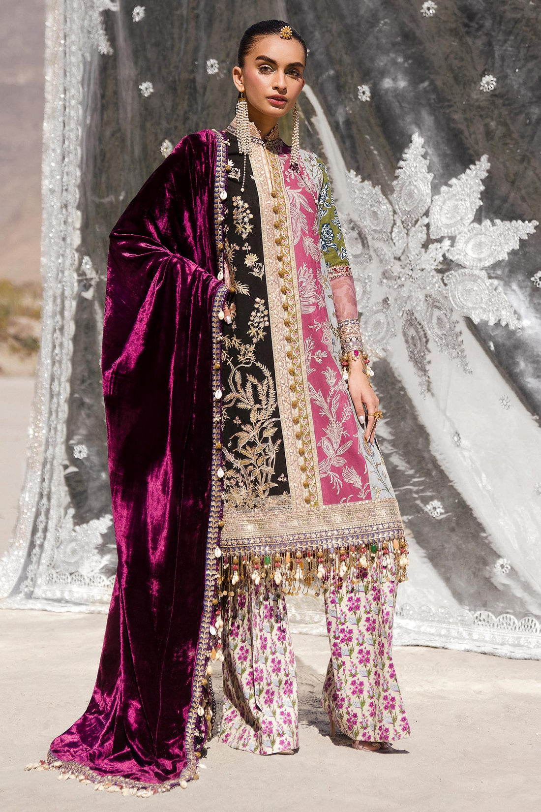 Sana Safinaz | Winter Shawl 24 | Velvet S241-006A-3CP - House Of Hania